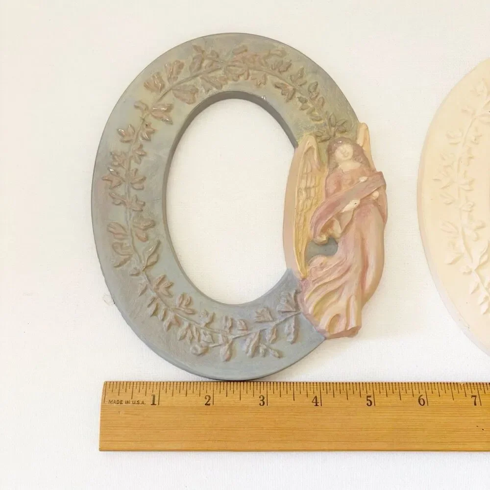 Bisque Angel Wreath Wall Decor Christmas Holiday Crafts Ceramics 6.5” X 5”
